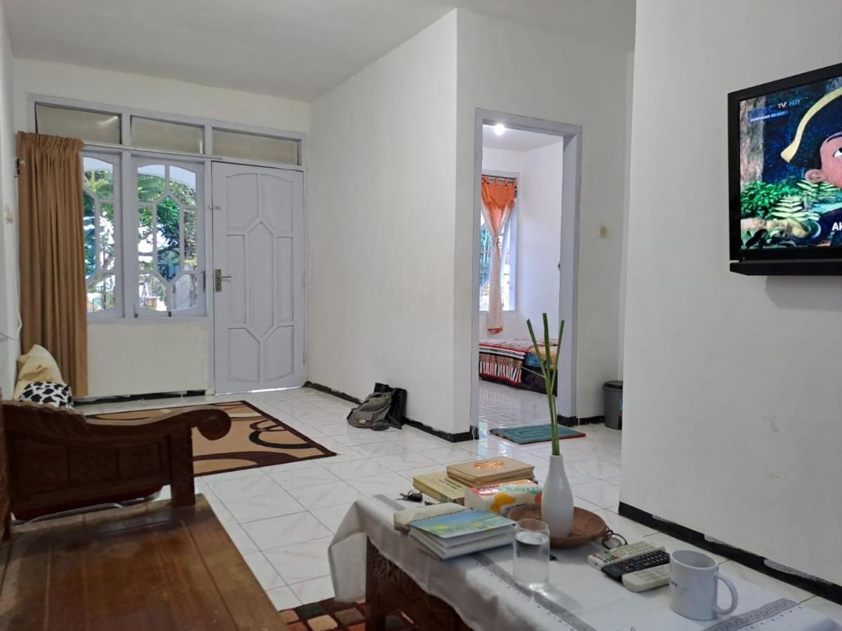 Indo Homestay Malang Zewnętrze zdjęcie