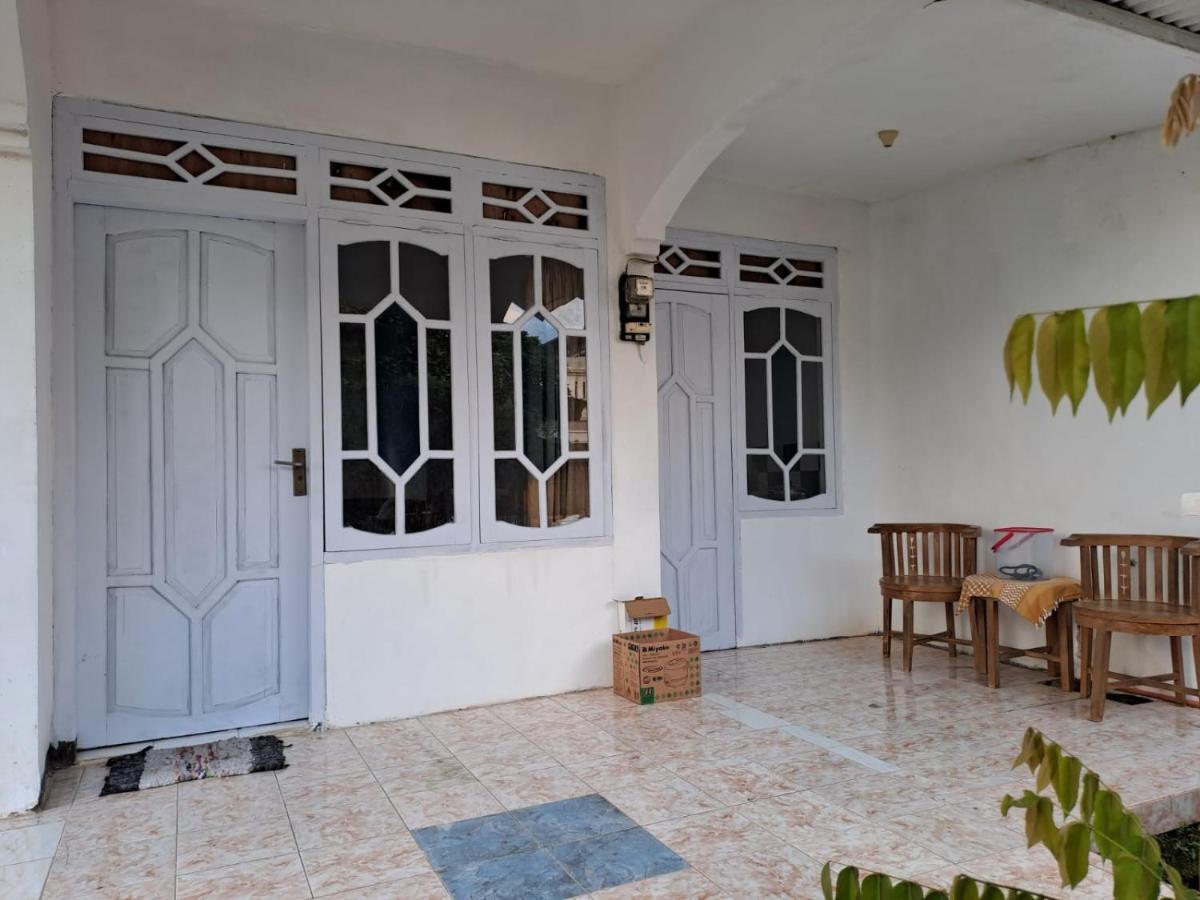 Indo Homestay Malang Zewnętrze zdjęcie